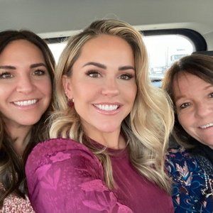 Meet your Posher, Casey